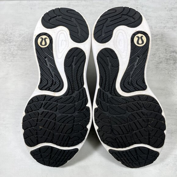 Lululemon Blissfeel Run Running Shoes - Women's Size 7 - Black - Picture 9 of 10